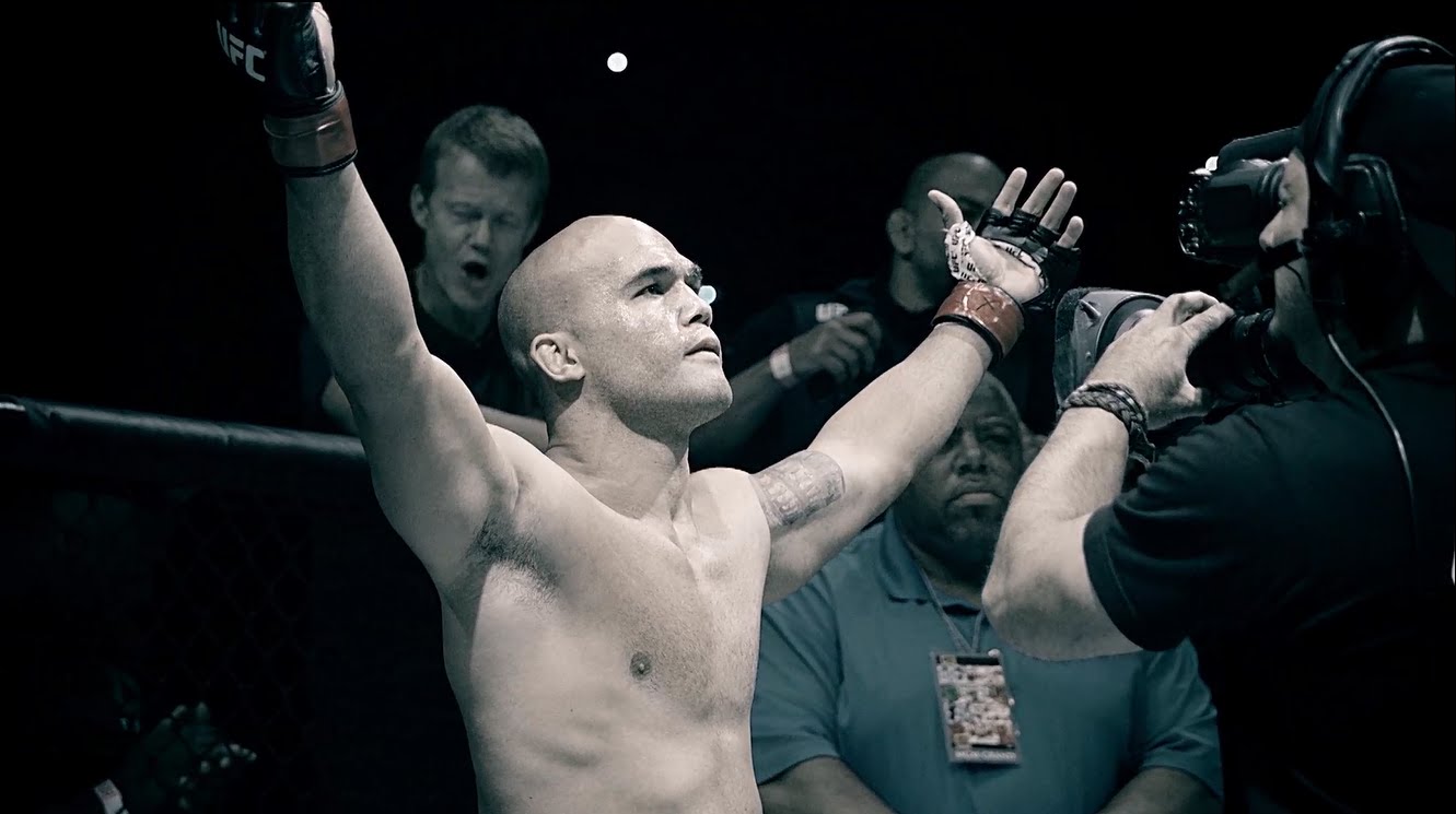 Zapowiedź pojedynku Robbiego Lawlera z Tyronem Woodleyem na UFC 201 [WIDEO]