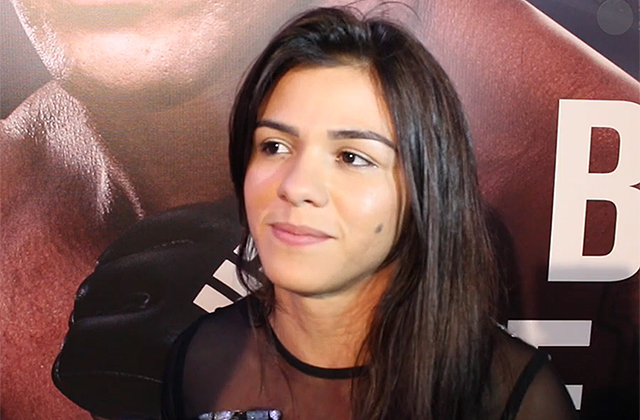 claudia-gadelha-video