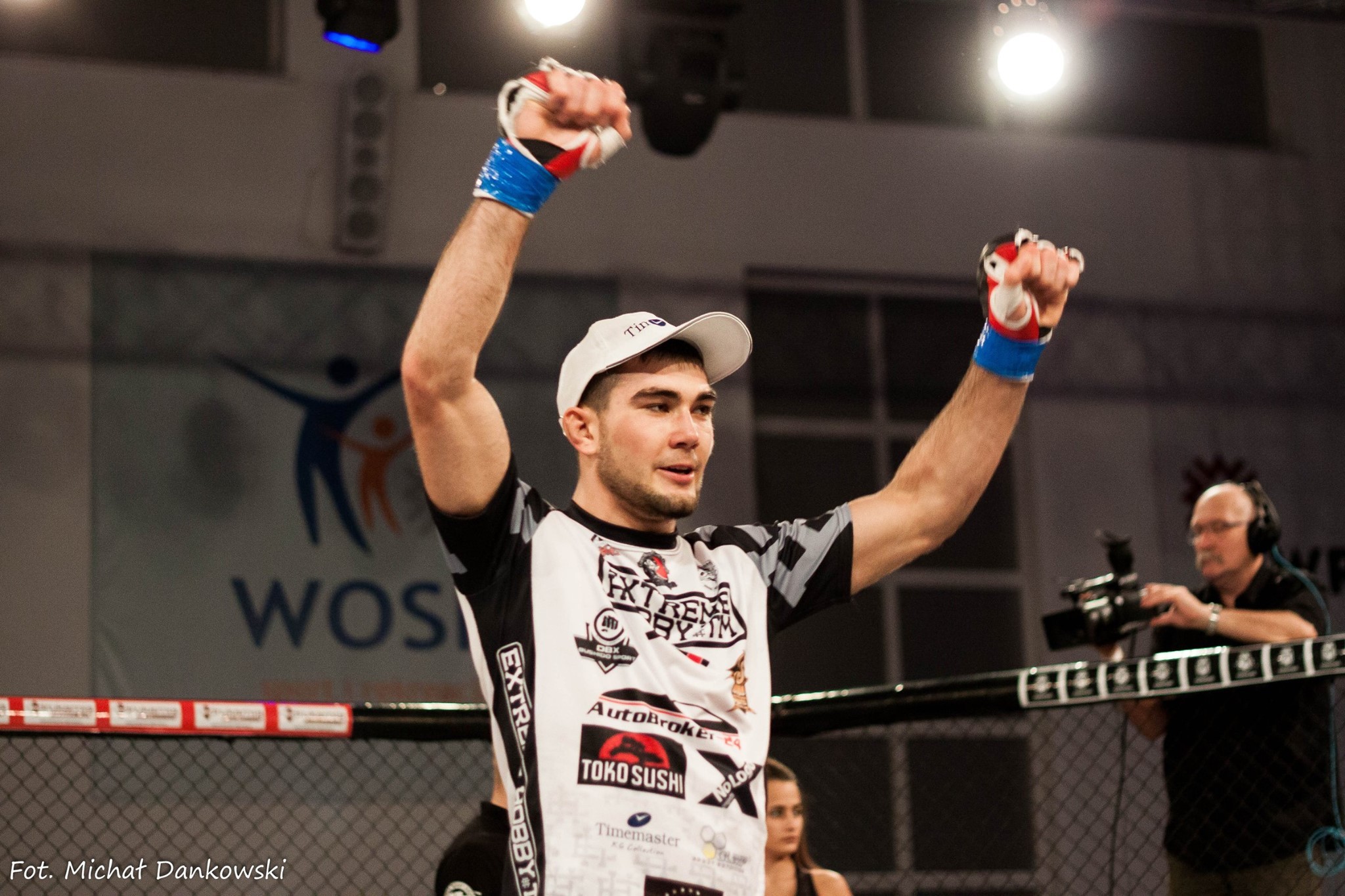 Kacper Formela przegrywa w pierwszej rundzie na Cage Warriors 83 | MMA ROCKS