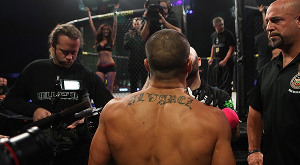 Bellator pozywa Alvareza, Rebney ujawnia ofertę UFC