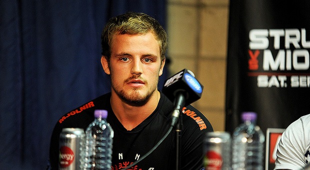 Gunnar Nelson vs. Ricky Story walką wieczoru UFC w Szwecji