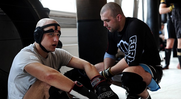 Nieobecny Pawlak przegrywa na punkty na UFC Glasgow