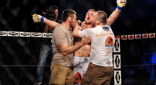 Adrian Zieliński vs. Niko Puhakka walką wieczoru Warmia Heroes 2, zapowiedź gali