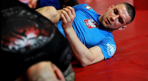 Walki Gamrota i Bońkowskiej z Cage Warriors 72