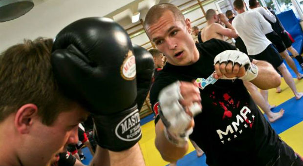 Mateusz Zawadzki vs Kerim Abzaiłow na Extreme Fight Cage 2
