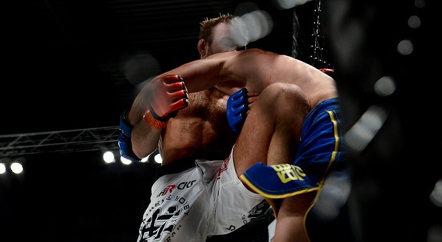 Damian Szmigielski dla Juszczaka na Slugfest 1