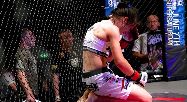 Highlight gali Cage Warriors 69: Super Saturday