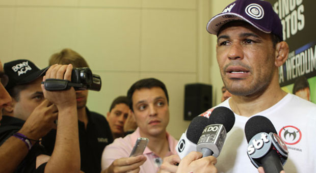 Minotauro Nogueira nadal myśli o powrocie