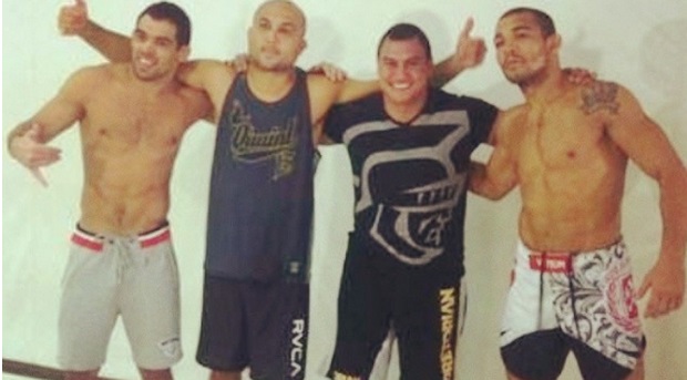 Renan Barao przechodzi do kategorii piórkowej
