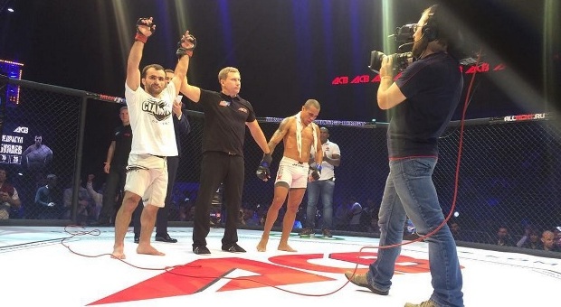 Udany powrót Magomedrasula „Frodo” Khasbulaeva na gali ACB 22 w Sankt Petersburgu