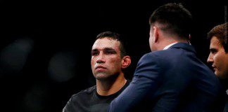 Po bardzo dziwnej walce, Fabricio Werdum pokonuje Travisa Browne