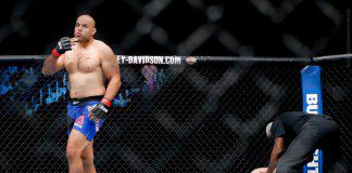 Pogromca Polaków w UFC kończy karierę