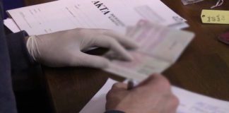 Przemyt i handel narkotykami wśród zarzutów dla zatrzymanej grupy przestępczej z zawodnikami MMA
