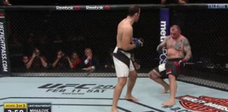 Zobacz podbródkowy z piekła rodem na gali UFC w Phoenix (wideo)