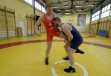 Zapasy po zimie: Zejście do jednej nogi z zastraszeniem i 3 wykończenia