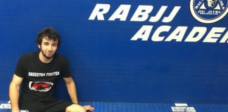Rosyjski talent, Zabit Magomedsharipov, podpisuje kontrakt z UFC
