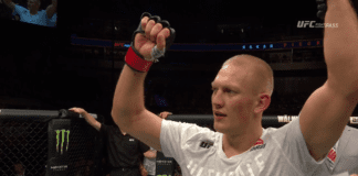 Oskar Piechota dominuje Jonathana Wilsona na UFC w Gdańsku