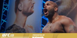 UFC 226 Embedded: Wyglądam fantastycznie jak ściągnę koszulkę