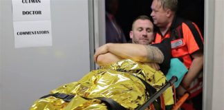 KSW 48: Poturbowany rywal Jurasa wynoszony przez lekarzy!