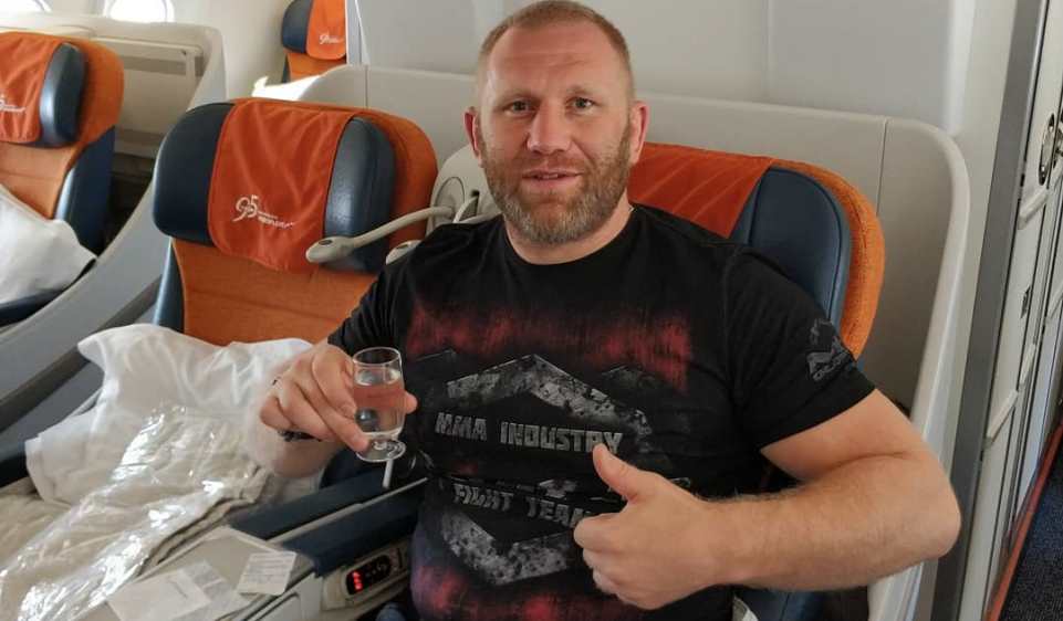 Sergei Kharitonov bellator pas