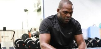 „Pierwsza przegrana w jego karierze jest blisko” – Cormier o Jonesie jon jones