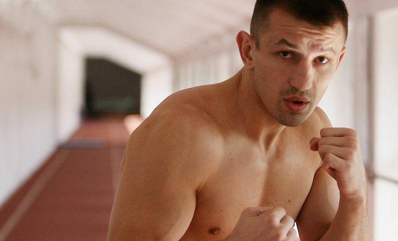 tomasz adamek