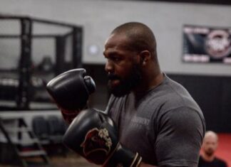 Jon Jones: „Nie wiem, czy chcę to nazwać emeryturą”