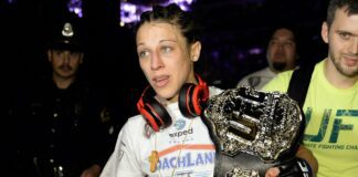 Jędrzejczyk zdobywa pas. UFC przypomina historyczny bój Polki (WIDEO)