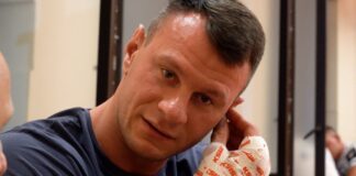 Arkadiusz Wrzosek w szatni tuż przed walką z Tomaszem Sararą na KSW 73