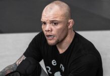 Anthony Smith z poważnymi zarzutami. Grozi mu kara ponad 20 lat pozbawienia wolności