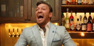 Ujawniono ile walk pozostało Conorowi McGregorowi na kontrakcie z UFC