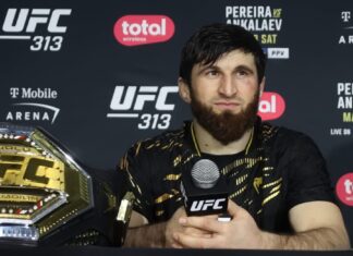 „Może w rewanżu nie będzie uciekał” Magomed Ankalaev krytycznie o występie Alexa Pereiry na UFC 313
