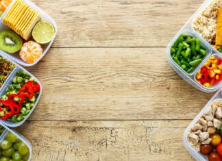 Wybieramy catering dietetyczny, który pomoże Ci zbudować formę na lato