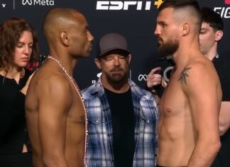 Cezary Oleksiejczuk twarzą w twarz z rywalem przed debiutem w UFC