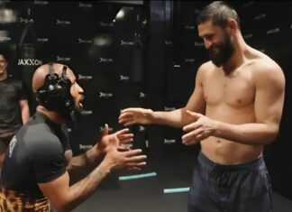 Chimaev kontra „Mighty Mouse” w grapplingu. Ile były mistrz UFC wytrzymał z „Borzem”? (WIDEO)