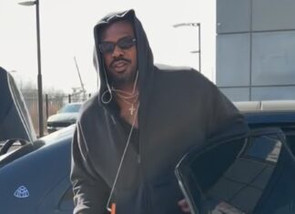 Jon Jones o kontrowersyjnym spięciu. „Dobrze, że nie przydarzyło się to jakiemuś seniorowi”